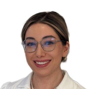 Дурсунова Амина Элимдаровна