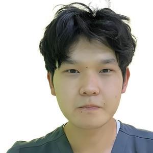 Узакбеков Аден Узакбекович